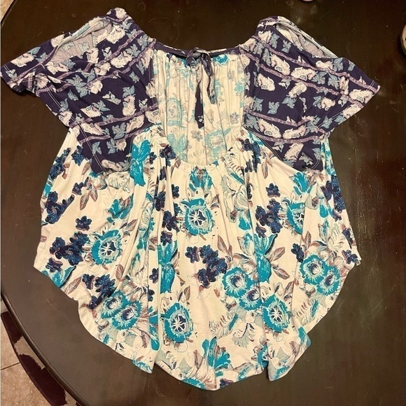 FREE People flow cold shoulder blouse - Picture 11 of 11